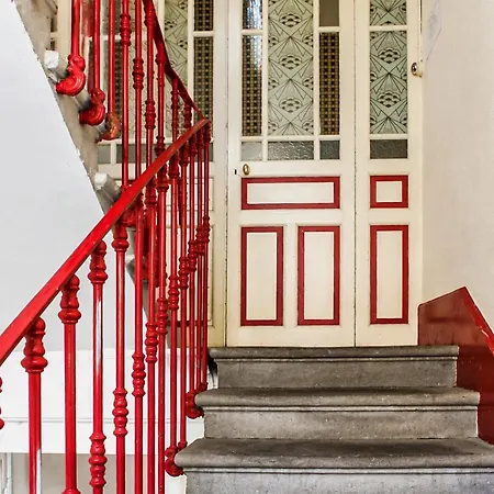 Appartement Awesome In With House Sea View